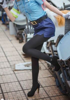 正在播放桃乳逆冲田杏梨教师_1080P在线观看高清