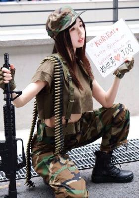 黄色一及视频_十万网红美女美酱